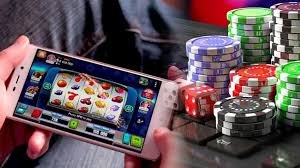 Tampilan gulungan Fortune Mouse dengan simbol-simbol keberuntungan